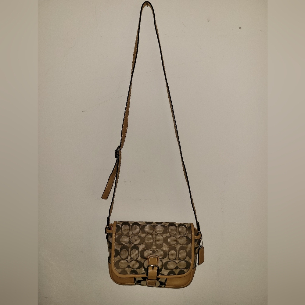 Coach Hadley Signature Field Bag (Style #F30601). - Picture 2 of 12